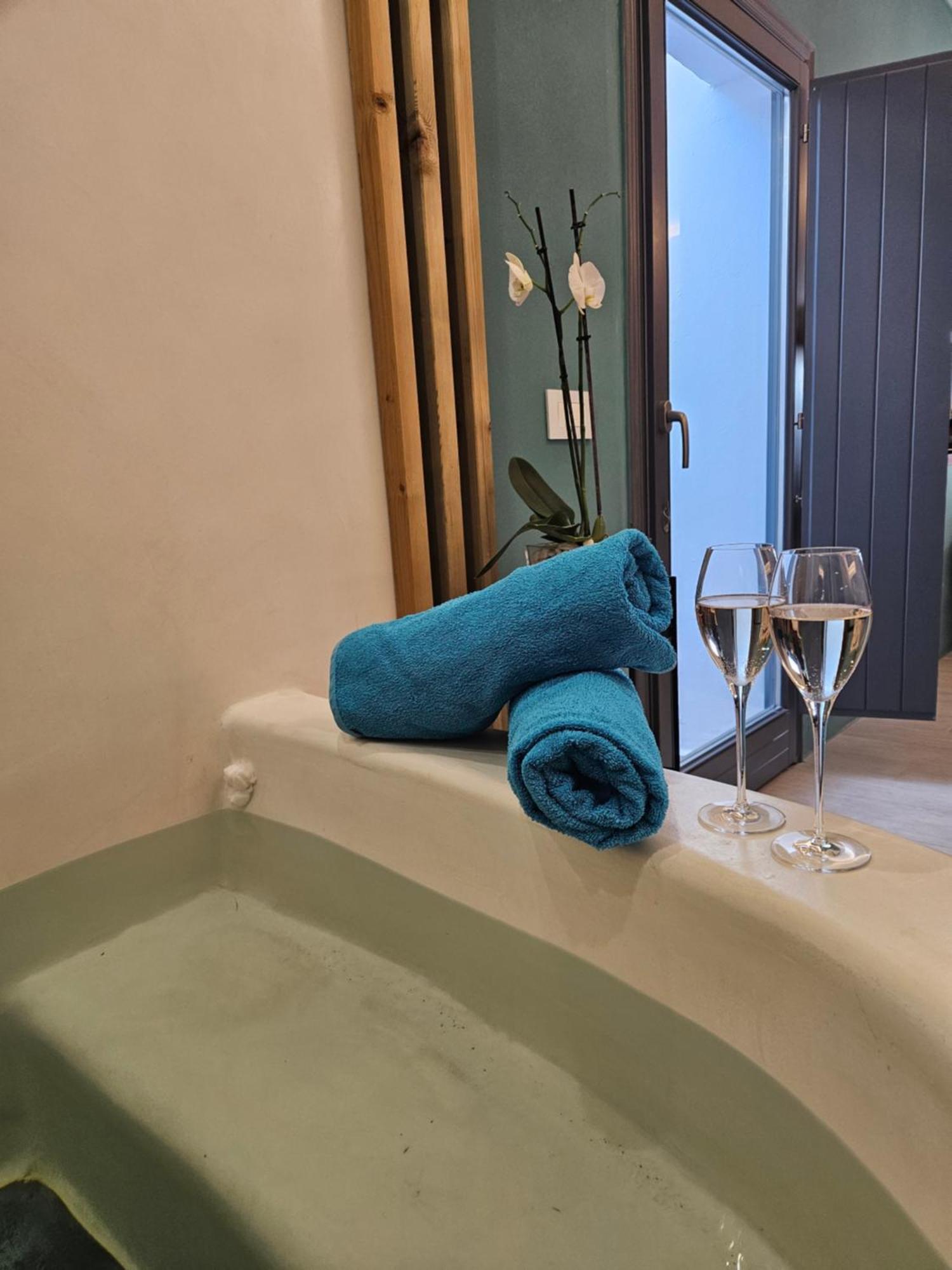 Saint Sin Suites - Adults Only イメロヴィグリ エクステリア 写真